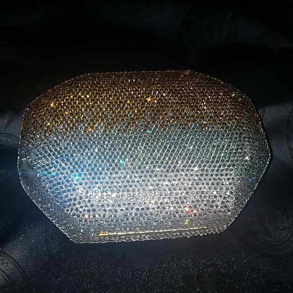 Fancy clutch - Picture 1 of 5